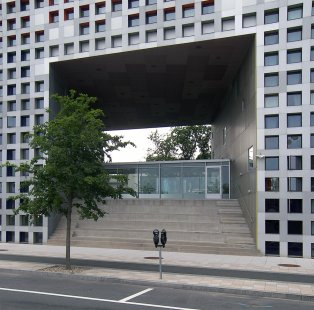 Studentské koleje Simmons Hall - foto: Petr Kratochvíl/Fulbright-Masaryk grant, 2011