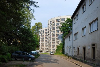 Parkovací dům TGH-48 - foto: Petr Šmídek, 2008