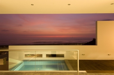 Beach house on a hill - foto: Javier Artadi Arquitectos