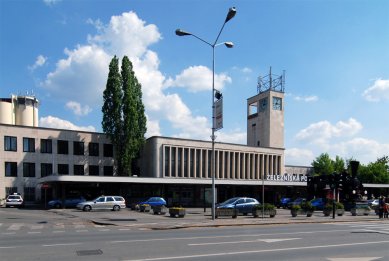 Hlavní železniční nádraží Maribor - foto: Petr Šmídek, 2008