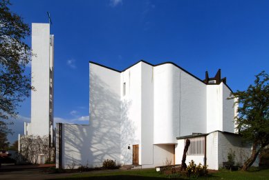 Wolfsburg Church, parish centre and vicarage - foto: Petr Šmídek, 2012