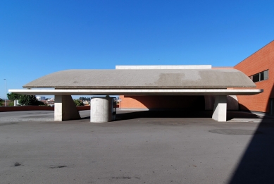 Multiuse Pavilion in Gondomar - foto: Petr Šmídek, 2011