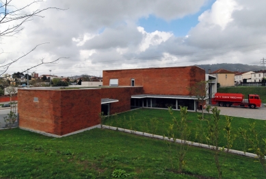 Fire Station Santo Tirso - foto: Petr Šmídek, 2012