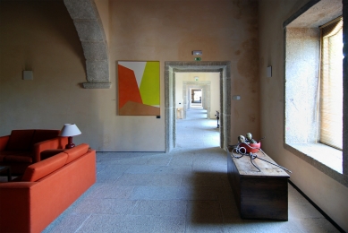 Hotel v Amares - foto: Petr Šmídek, 2011