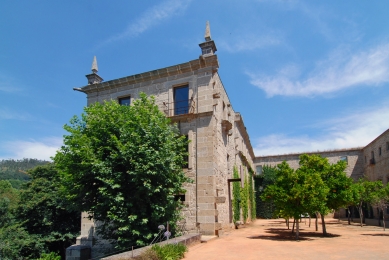 Hotel v Amares - foto: Petr Šmídek, 2011