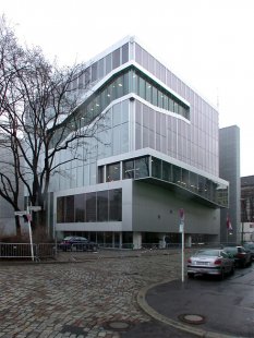 Holandská ambasáda v Berlíně - foto: Petr Šmídek, 2004