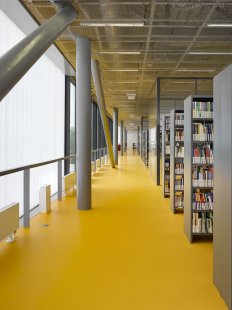Univerzitní knihovna a Multifunkční centrum UJEP - foto: Filip Šlapal 