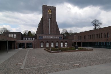 Krematorium Hamburk-Ohlsdorf - foto: Petr Šmídek, 2012