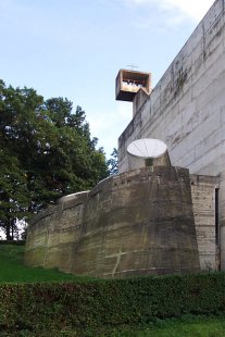 Klášter La Tourette - Výlet ŠA AVU po Corbusierových stavbách nazvaný Kultovky. - foto: David Kubík, 2003