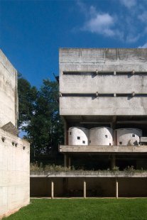 Klášter La Tourette - foto: Petr Šmídek, 2008