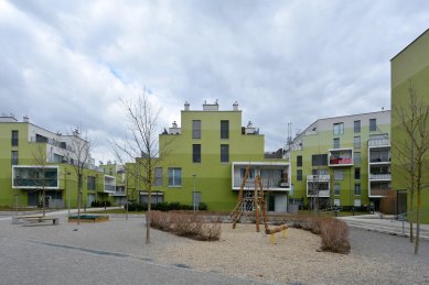 Public Housing Herzberg - foto: Petr Šmídek, 2015