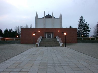 Krematorium Brno - foto: Petr Šmídek, 2003