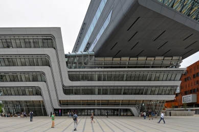 LC: Library & Learning Center - foto: Petr Šmídek, 2014