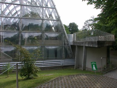 Skleník botanické fakulty univerzity ve Štýrském Hradci - foto: Petr Šmídek, 2006