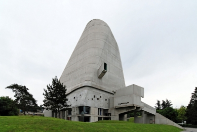 Kostel svatého Petra ve Firmini - foto: Petr Šmídek, 2011