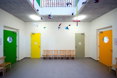 Stavební úpravy a přístavba základní školy Hovorčovice - foto: Viktor Tuček, PHOTON