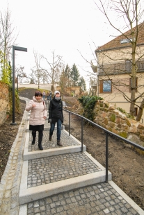 Schodišťové propojení v parku U Ježíška - foto: plzen.eu