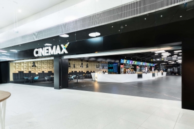 Cinemax multiplex movie theatre - foto: Peter Čintalan