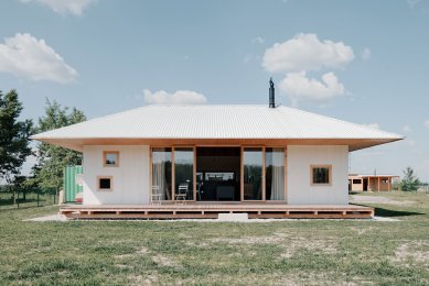 VOJ - The Lake House - foto: Peter Jurkovič, 2016