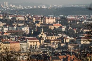 Piazzetta u kaple sv. Kosmy a Damiána v Emauzích - foto: © Benedikt Markel