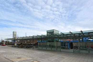 Subway Station Westfriedhof - foto: Petr Šmídek, 2015