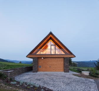 Family house near Zelezny Brod - foto: Tomáš Souček