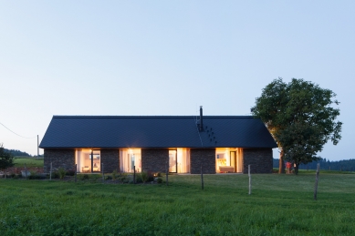 Family house near Zelezny Brod - foto: Tomáš Souček