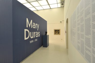 Instalace výstavy Mary Duras (1898–1982)
