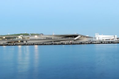Yokohama International Port Terminal - foto: Petr Šmídek, 2012