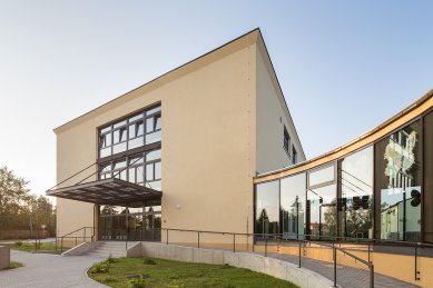 Základní škola v Mukařově - foto: Lukáš Žentel