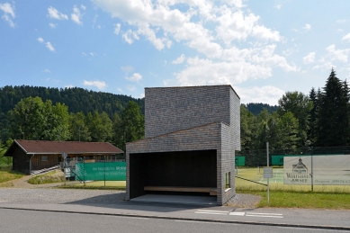 Autobusová zastávka Kressbad - foto: Petr Šmídek, 2015