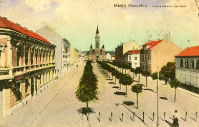 Kostel Nejsvětějšího srdce Páně - Historická pohlednice z roku 1918