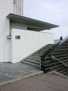 Pomník s rozhlednou Afsluitdijk - foto: Petr Šmídek, 2003