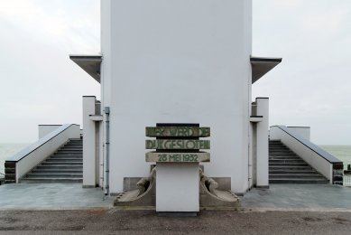 Pomník s rozhlednou Afsluitdijk - foto: Petr Šmídek, 2012