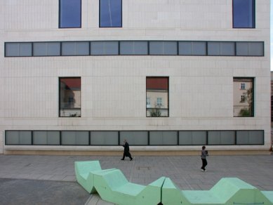 MuseumsQuartier - Leopold Museum - foto: Petr Šmídek, 2005