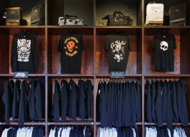 NeverEnough Black Box Store - foto: Jan Kuděj