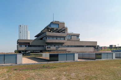 Radnice Terneuzen - foto: Petr Šmídek, 2009