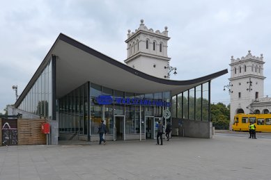 Warszawa Powiśle - revitalization of the lower pavilion of Warsaw’s emblematic train station - foto: Petr Šmídek, 2013