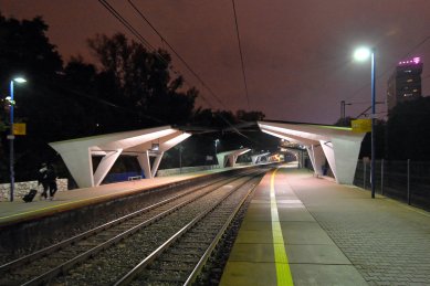 Warszawa Powiśle - revitalization of the lower pavilion of Warsaw’s emblematic train station - foto: Petr Šmídek, 2013