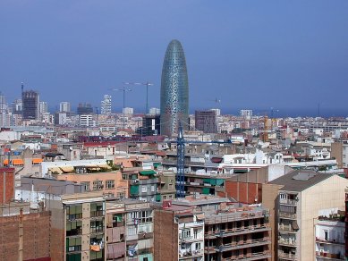Torre Agbar - foto: Petr Šmídek, 2006