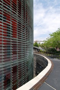 Torre Agbar - foto: Petr Šmídek, 2008