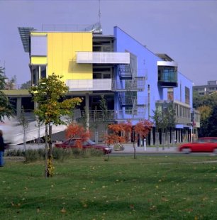 St. Benno Gymnasium - foto: Petr Šmídek, 2002