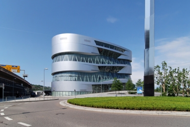 Mercedes Benz Museum - foto: Petr Šmídek, 2011