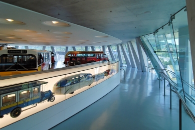 Mercedes Benz Museum - foto: Petr Šmídek, 2011