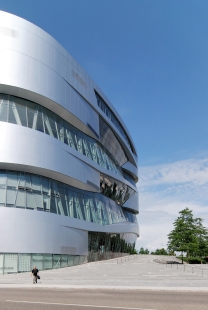 Mercedes Benz Museum - foto: Petr Šmídek, 2011