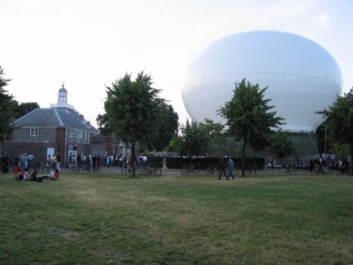 Serpentine Gallery Pavilion 2006 - foto: © Pavel Nasadil, 2006