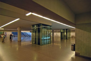 Zastávka metra Casa da Música - foto: Petr Šmídek, 2011
