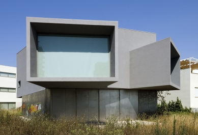 Manoel de Oliveira Cinema House - foto: Ester Havlová