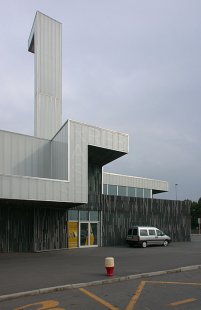 Fotbalový stadion Lasesarre - foto: © www.archiweb.cz, 2006