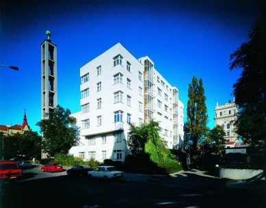 Etapová obnova objektu Husova sboru architekta Janáka - foto: Filip Šlapal